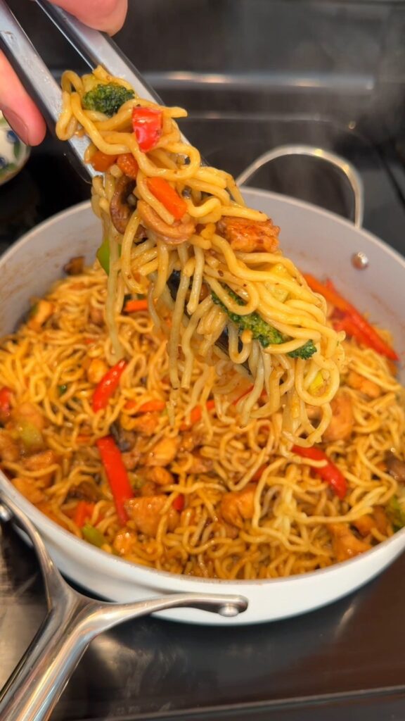 Chicken Lo Mein